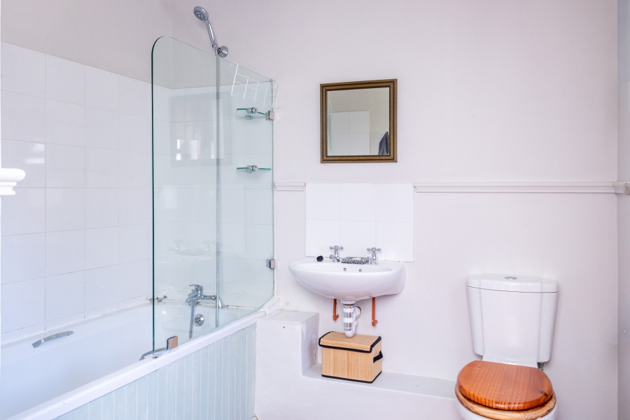 To Let 3 Bedroom Property for Rent in Kenilworth Western Cape